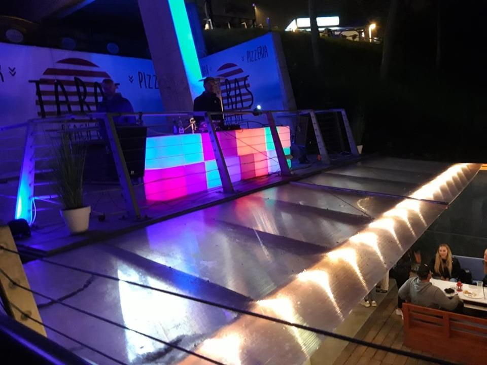 Aparthotel Ревал Екстериор снимка